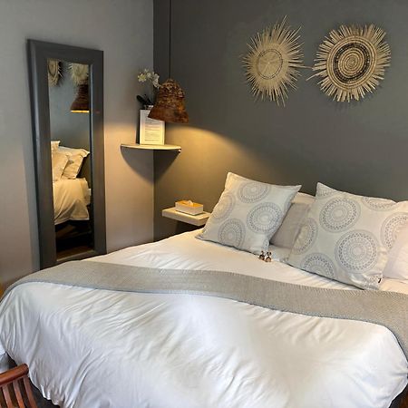 Luxury Upmarket Guesthouse 20 On 4Th ルステンブルク エクステリア 写真