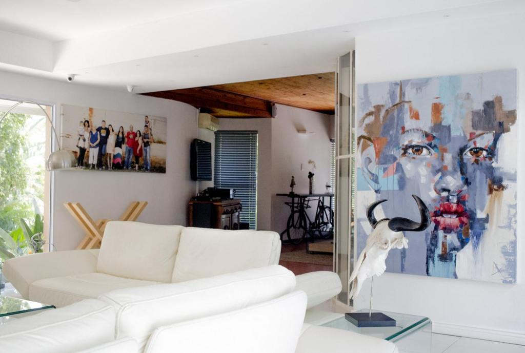 Luxury Upmarket Guesthouse 20 On 4Th ルステンブルク エクステリア 写真