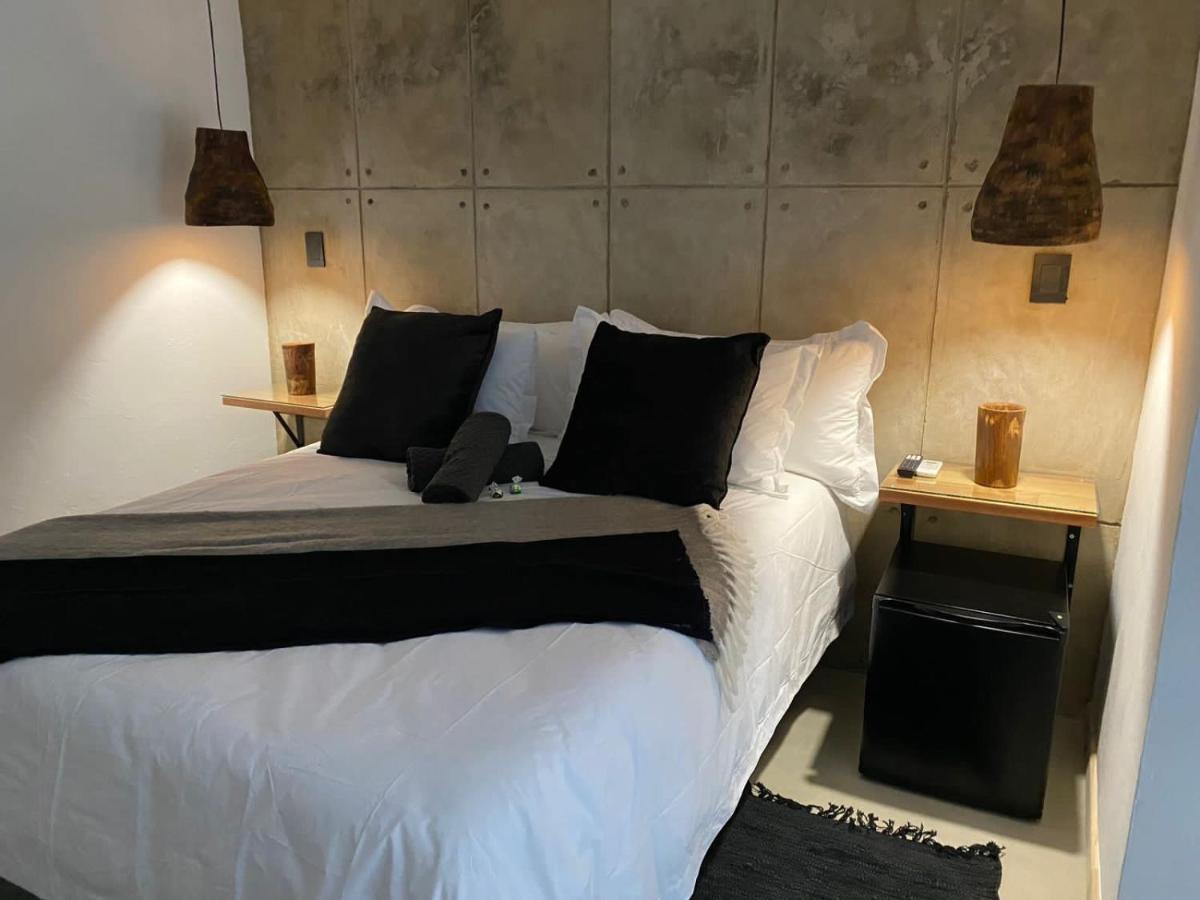 Luxury Upmarket Guesthouse 20 On 4Th ルステンブルク エクステリア 写真