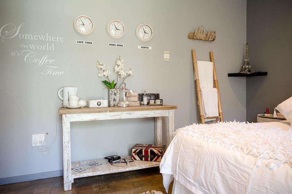 Luxury Upmarket Guesthouse 20 On 4Th ルステンブルク エクステリア 写真